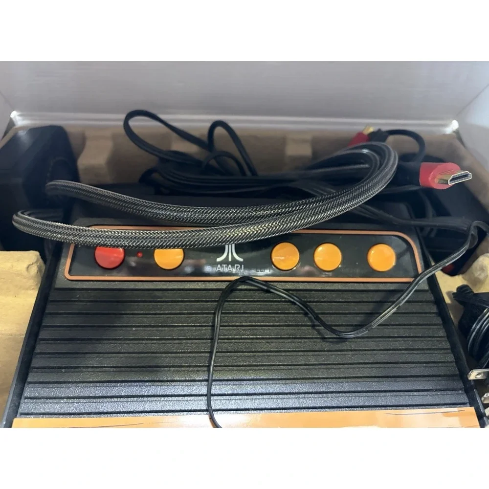 Atari Flashback 8 40th Anniversary Gold Deluxe HD Console